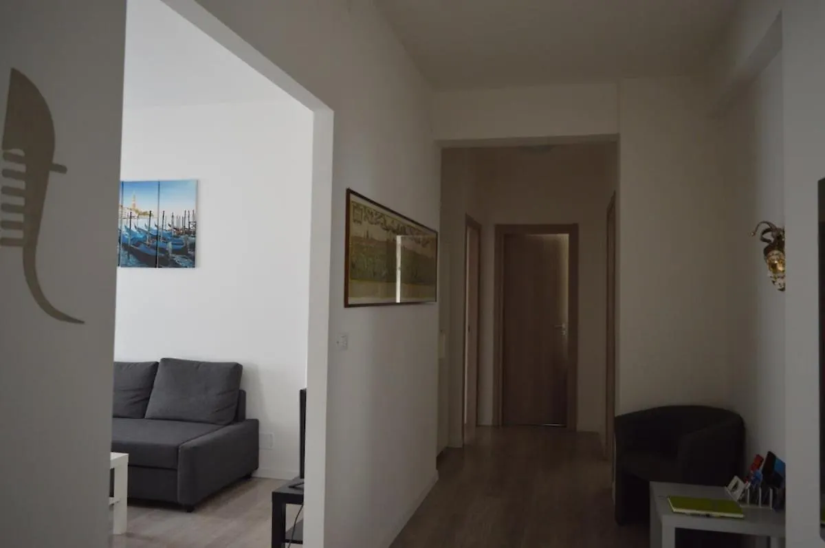 Zara Venice Apartment Free Parking Italie